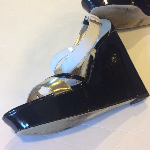 Sexy Shoe Dazzle platform wedges - Picture 6 of 6